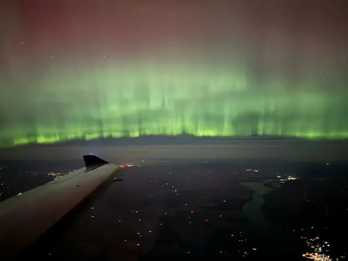 Northern lights at FL240 over Moses Lake, WA